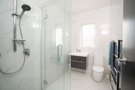 Photo of property in 14 Cavendish Square, Strathmore Park, Wellington, 6022