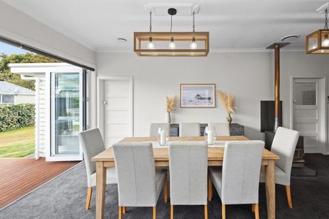 Photo of property in 100 Frimley Avenue, Frimley, Hastings, 4120