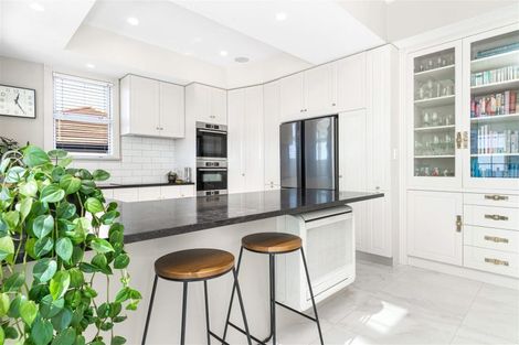 Photo of property in 37 Overdale Drive, Cashmere, Christchurch, 8022