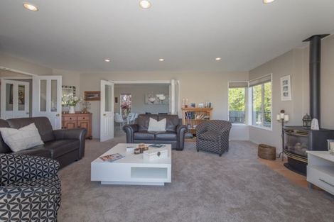 Photo of property in 10 Mulberry Lane, Wanaka, 9305