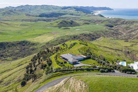 Photo of property in 63 Waipuka Road, Waimarama, Havelock North, 4294