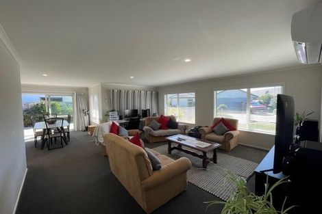 Photo of property in 25 Oka Street, Papamoa Beach, Papamoa, 3118
