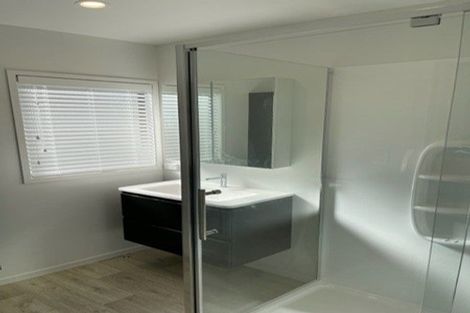 Photo of property in 6 Andros Place, Unsworth Heights, Auckland, 0632