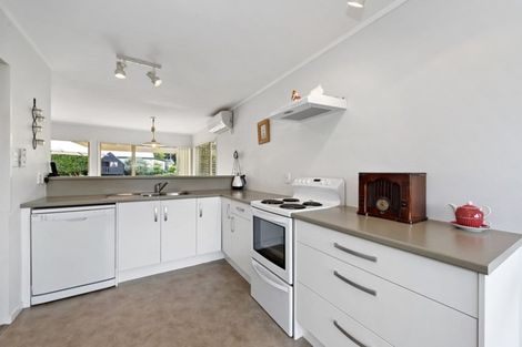 Photo of property in 6 Cromwell Drive, Fitzroy, Hamilton, 3206