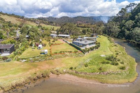 Photo of property in 17 Pye Place, Hot Water Beach, Whitianga, 3591