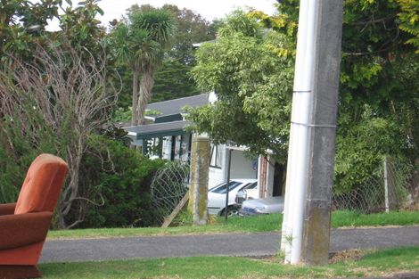 Photo of property in 1/31 Beaubank Road, Kelston, Auckland, 0602