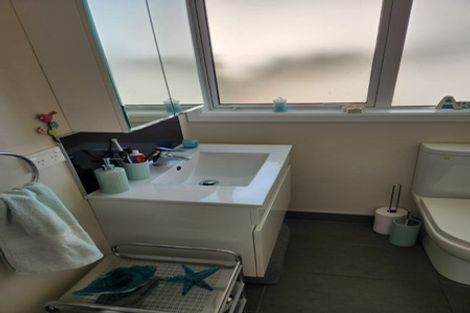 Photo of property in 25 Mulberry Street, Maungaraki, Lower Hutt, 5010