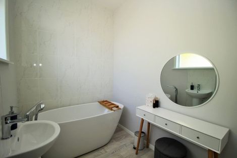 Photo of property in 53 Wharfe Street, South Hill, Oamaru, 9400