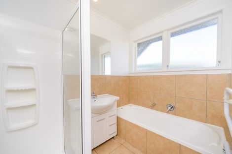 Photo of property in 24 Holdsworth Avenue, Milson, Palmerston North, 4414