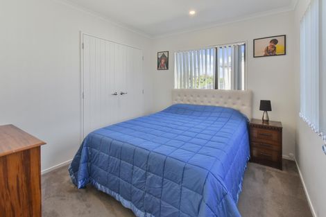 Photo of property in 118b Great South Road, Manurewa, Auckland, 2102
