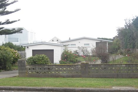 Photo of property in 18 Newry Road, Raumati Beach, Paraparaumu, 5032