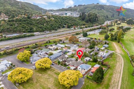 Photo of property in 9 The Square, Manor Park, Lower Hutt, 5019