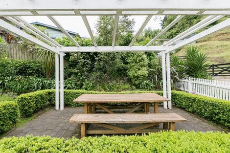 Photo of property in 8 Burke Street, Hospital Hill, Napier, 4110