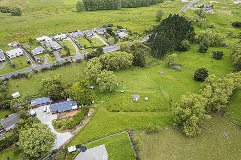 Photo of property in 9 Bickerstaffe Road, Maungaturoto, 0520