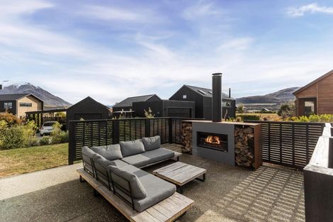 Photo of property in 7 Kerrera Lane, Jacks Point, Queenstown, 9371