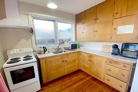 Photo of property in 63 Office Road, Merivale, Christchurch, 8014