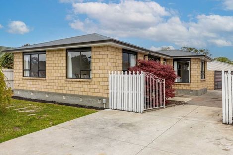 Photo of property in 60 Niven Street, Avondale, Christchurch, 8061