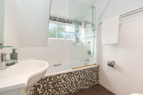 Photo of property in 66 Seddon Street, Waikanae, 5036