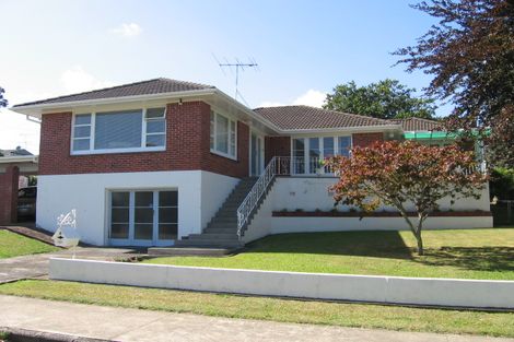 Photo of property in 2 Saratoga Avenue, Herne Bay, Auckland, 1011