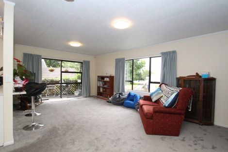 Photo of property in 6 Kawiu Road, Levin, 5510