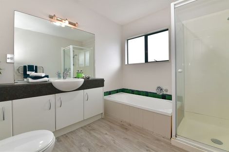 Photo of property in 108 Stanmore Bay Road, Stanmore Bay, Whangaparaoa, 0932