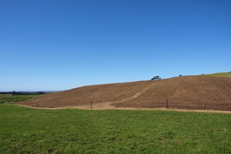 Photo of property in 247 Kaihau Road, Karioitahi, Waiuku, 2683