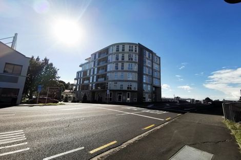 Photo of property in 6/246g Khyber Pass Road, Grafton, Auckland, 1023