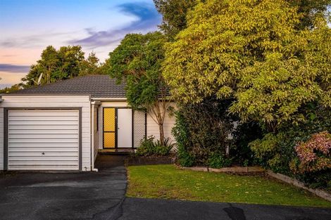 Photo of property in 2/54 Granville Drive, Massey, Auckland, 0614