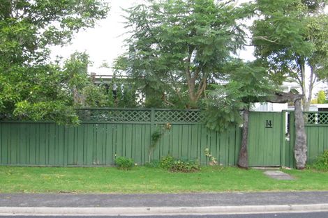 Photo of property in 14 Brennan Avenue, Te Atatu Peninsula, Auckland, 0610