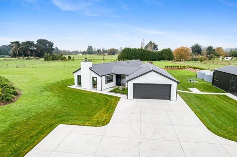 Photo of property in 18 Ranfurly Road, Pahiatua, 4984