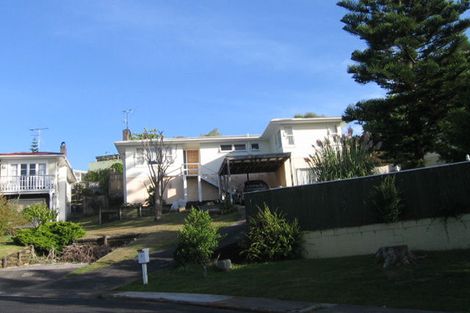 Photo of property in 19 Roband Avenue, Glenfield, Auckland, 0629