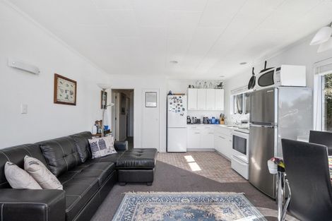 Photo of property in 13 Herea Avenue, Motuoapa, 3382