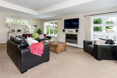 Photo of property in 55 Jeffreys Road, Fendalton, Christchurch, 8052