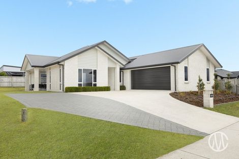 Photo of property in 51 Golden Sands Drive, Papamoa Beach, Papamoa, 3118