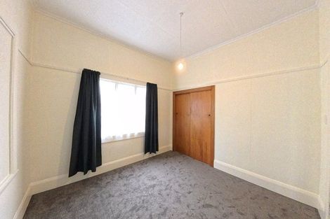 Photo of property in 4 Wood Street, Takaro, Palmerston North, 4410