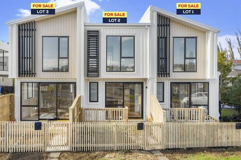 Photo of property in 1/7 Cedar Heights Avenue, Massey, Auckland, 0614