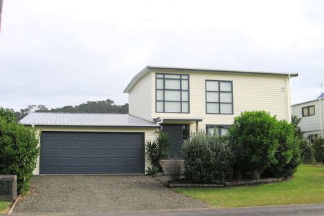 Photo of property in 12 Robyn Crescent, Hahei, Whitianga, 3591
