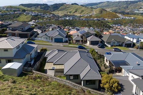 Photo of property in 80 Erlestoke Crescent, Churton Park, Wellington, 6037