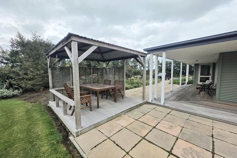 Photo of property in 374 Airedale Road, Weston, Oamaru, 9492