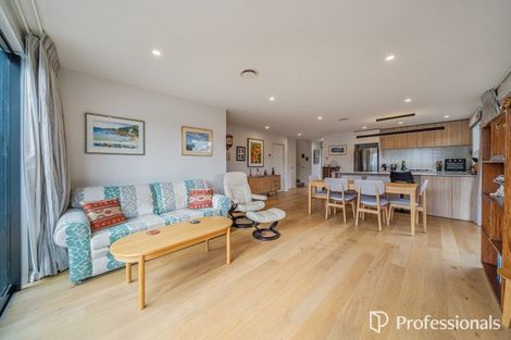 Photo of property in 1d Wai-iti Crescent, Woburn, Lower Hutt, 5010