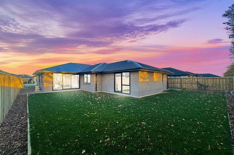 Photo of property in 27 Crossley Avenue, Woodend, 7610