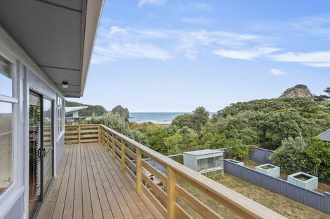 Photo of property in 19 Beach Valley Road, Piha, New Lynn, 0772