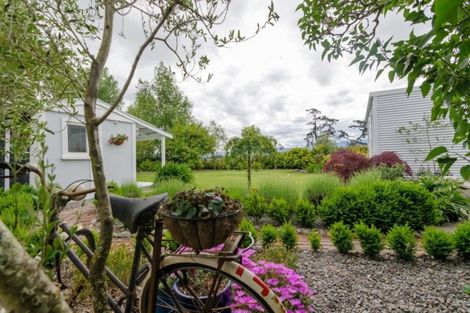 Photo of property in 8 Wards Line, Morison Bush, Greytown, 5794