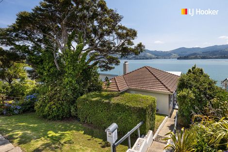Photo of property in 35 Oxley Crescent, Broad Bay, Dunedin, 9014