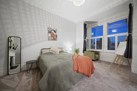 Photo of property in 240 Sutherland Road, Lyall Bay, Wellington, 6022