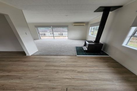 Photo of property in 82 Lynn Road, Bayview, Auckland, 0629