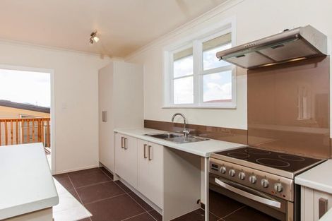 Photo of property in 64 Ernie Pinches Street, Wesley, Auckland, 1041