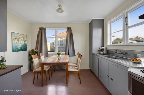 Photo of property in 7 Maranui Street, Welbourn, New Plymouth, 4310