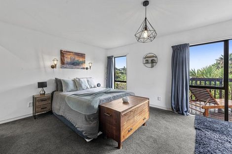 Photo of property in 178 Bleakhouse Road, Mellons Bay, Auckland, 2014