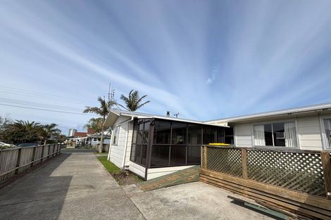 Photo of property in 38 Hatton Road, Orewa, 0931